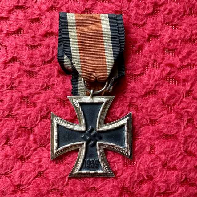 WW2 Iron Cross 6.jpeg_23171